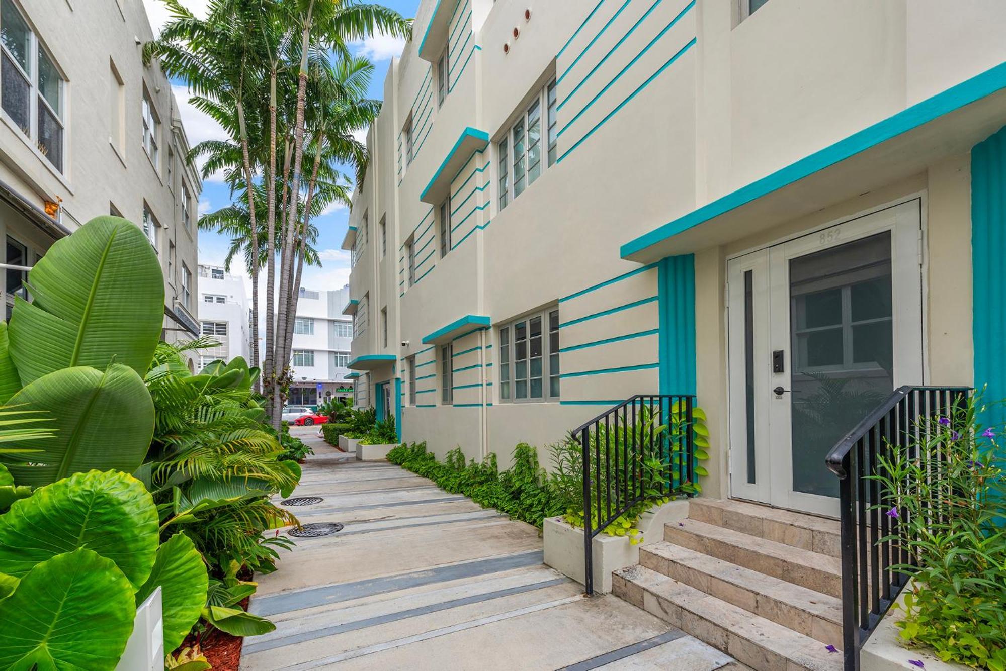 Luxuri Suites — Photos 3